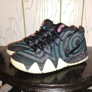 Nike Kyrie 4
